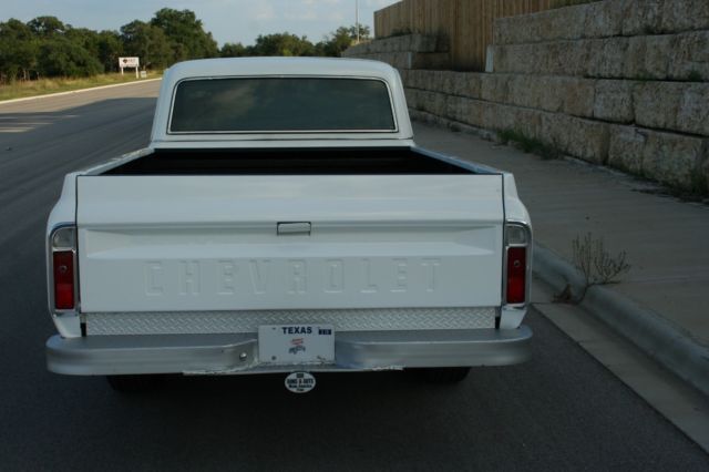 1970 White Chevrolet C-10 Standard Cab Pickup