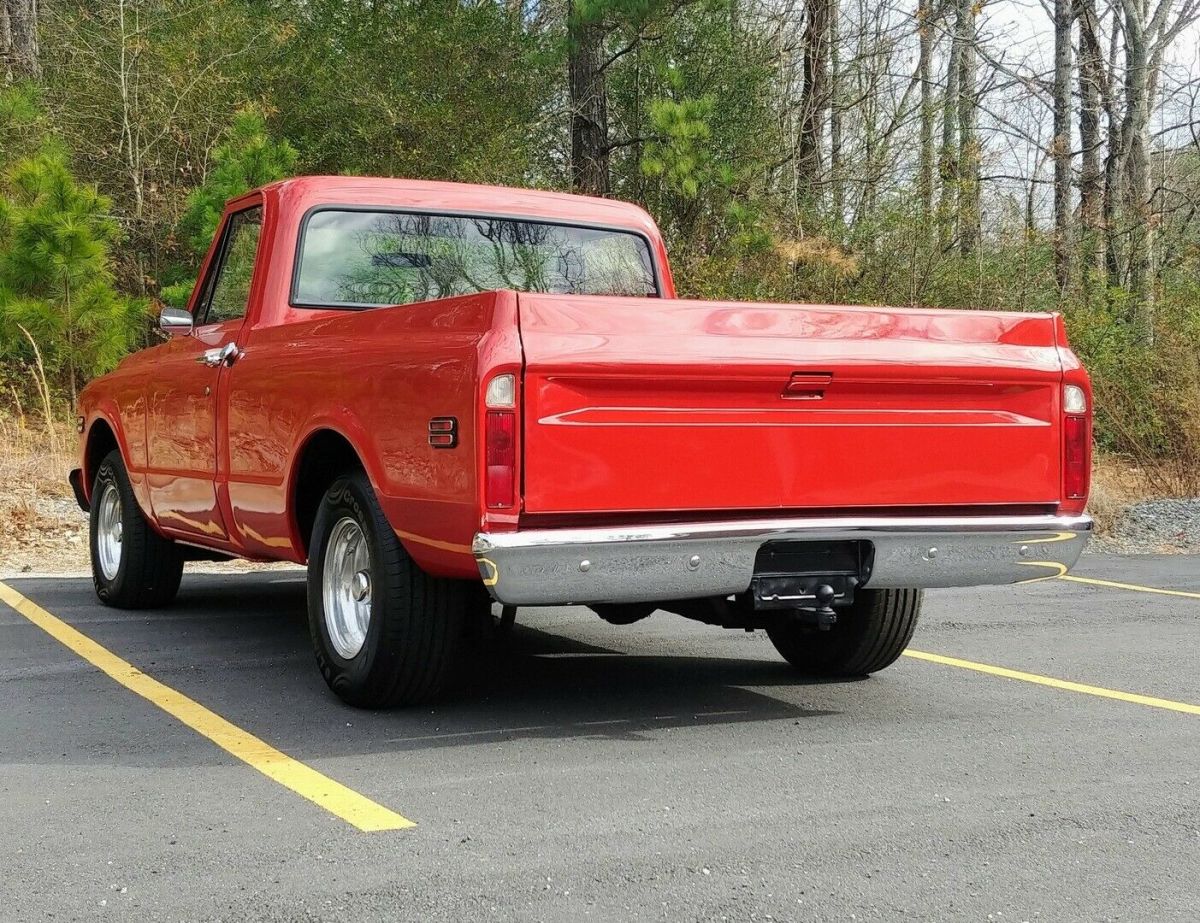 1970 Red Chevrolet C-10 Pick-Up