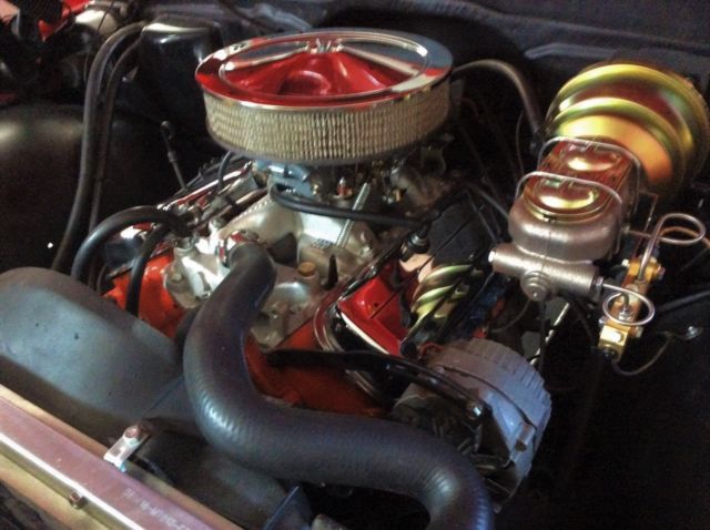 1970 Red Chevrolet C-10 SHORT WIDE BED