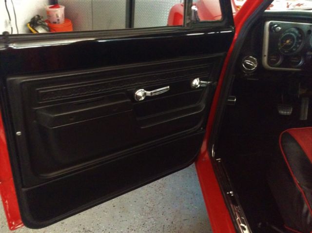 1970 Red Chevrolet C-10 SHORT WIDE BED