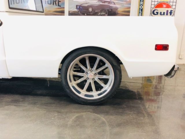 1970 White Chevrolet C-10 Pick Up