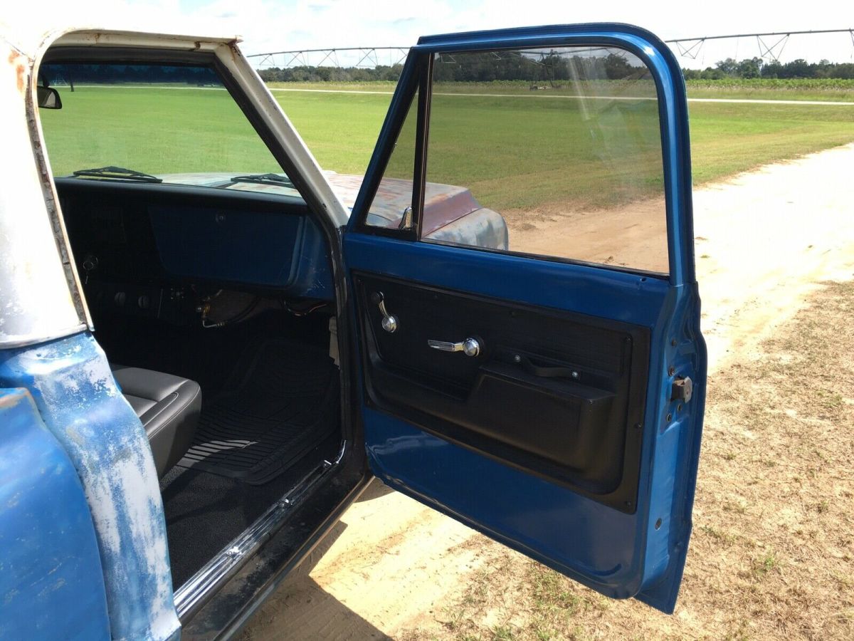 1970 Blue Chevrolet C10/K10 Pickup