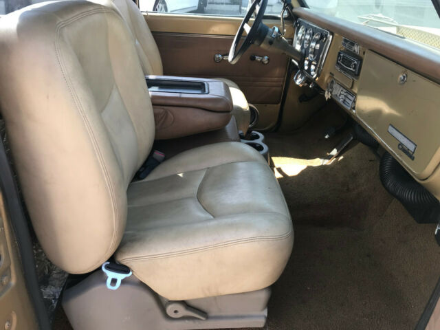 1970 Gold Chevrolet C/K Pickup 2500 Pickup