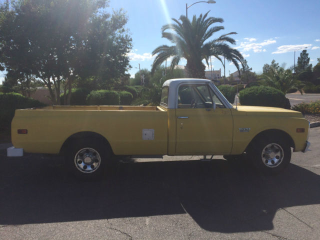 1970 Yellow Chevrolet C-10 Standard Cab Pickup