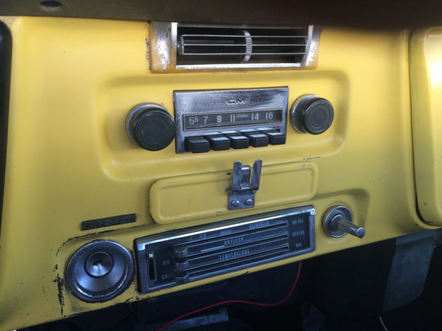 1970 Yellow Chevrolet C-10 Standard Cab Pickup