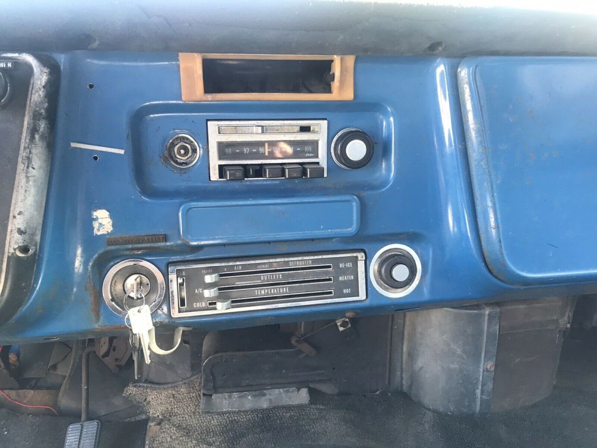 1970 Blue Chevrolet C30/K30