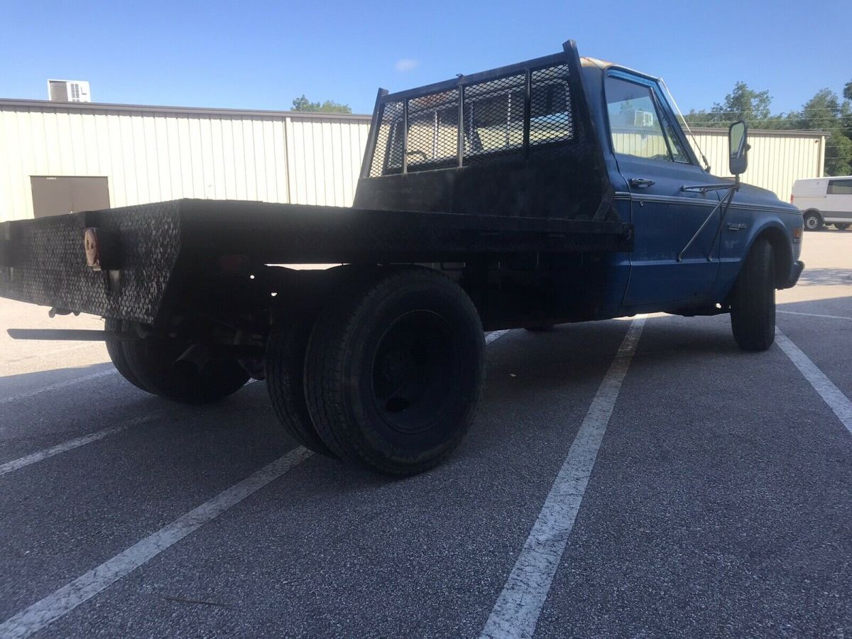 1970 Blue Chevrolet C30/K30