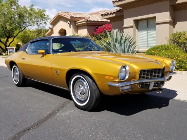 1970 Gold Chevrolet Camaro Coupe
