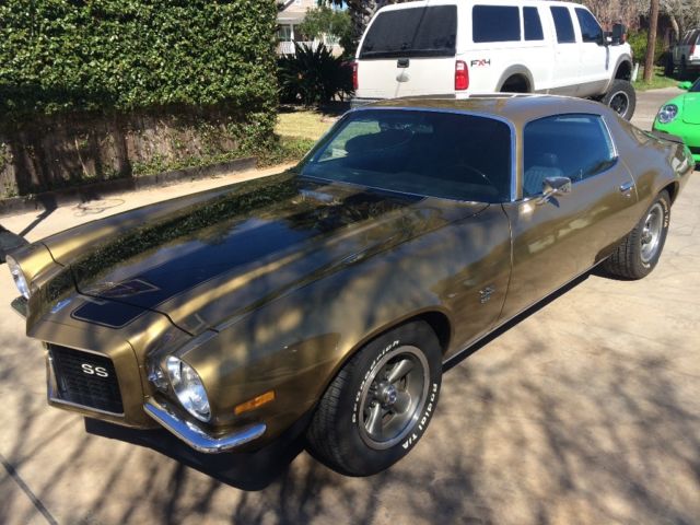 1970 Gold Chevrolet Camaro Coupe