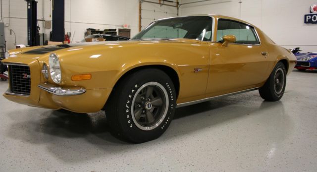 1970 Gold Chevrolet Camaro Coupe
