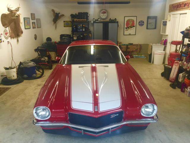 1970 RED WHITE STRIPES Chevrolet Camaro Coupe