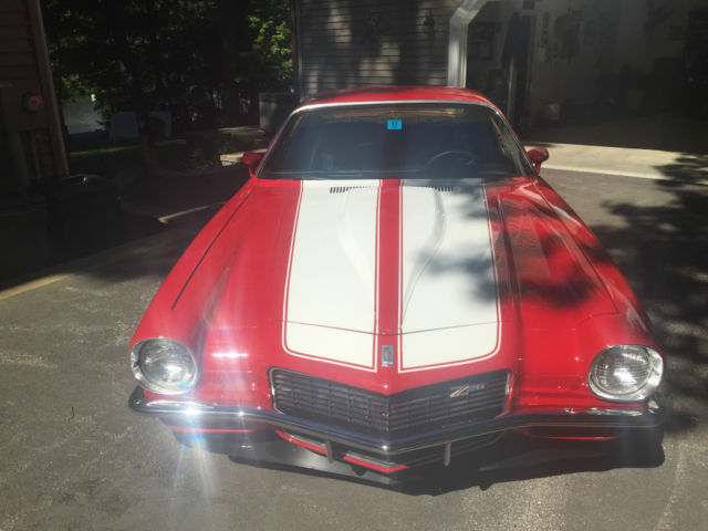 1970 RED WHITE STRIPES Chevrolet Camaro Coupe