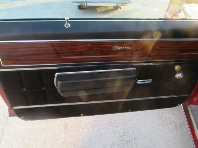 1970 Red Chevrolet Caprice Coupe