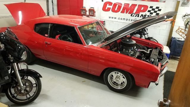 1970 Red Chevrolet Chevelle Coupe
