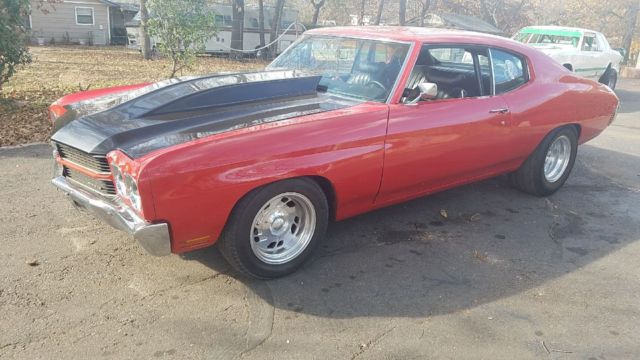 1970 Red Chevrolet Chevelle Coupe