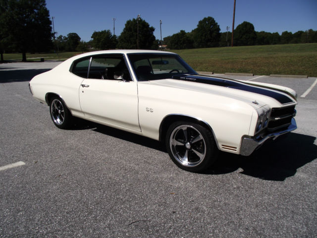 1970 WHITE Chevrolet Chevelle Coupe