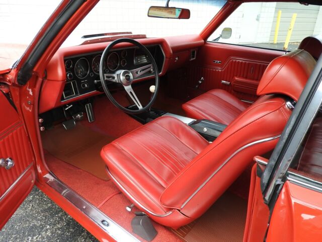 1970 Red Chevrolet Chevelle Coupe