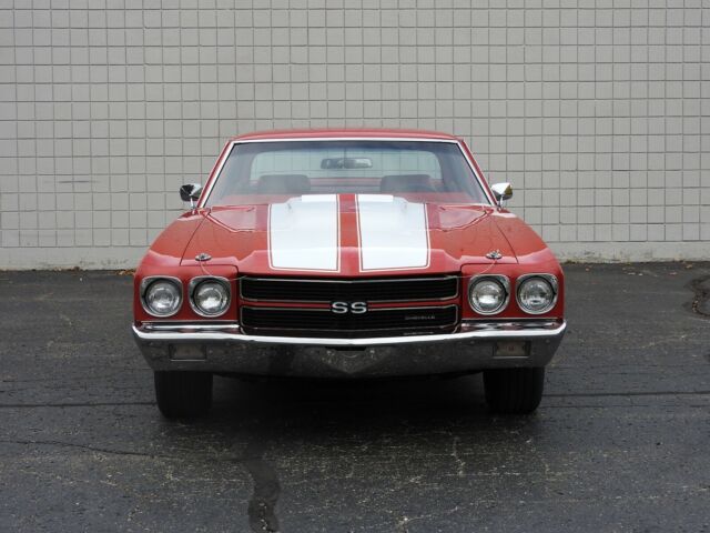 1970 Red Chevrolet Chevelle Coupe