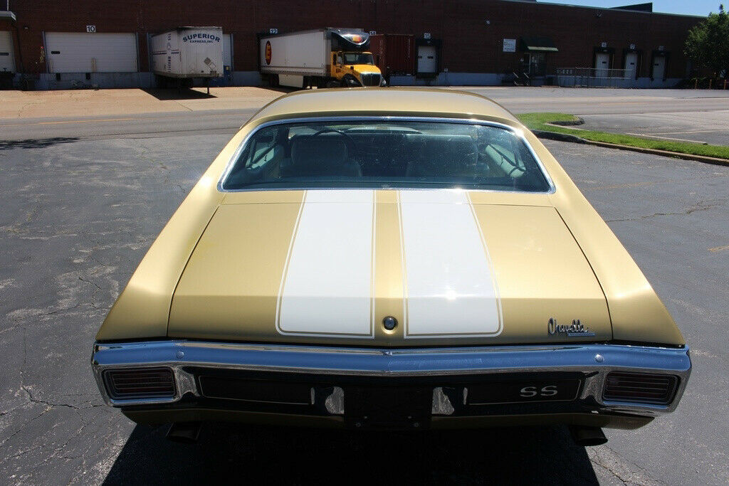 1970 Gold Chevrolet Chevelle Coupe