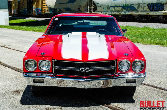 1970 Red Chevrolet Chevelle Coupe