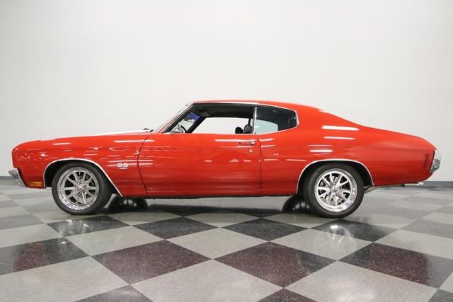 1970 Red Chevrolet Chevelle Coupe