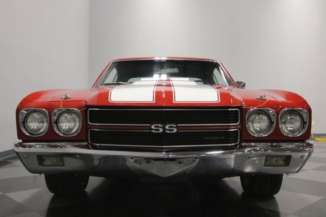 1970 Red Chevrolet Chevelle Coupe