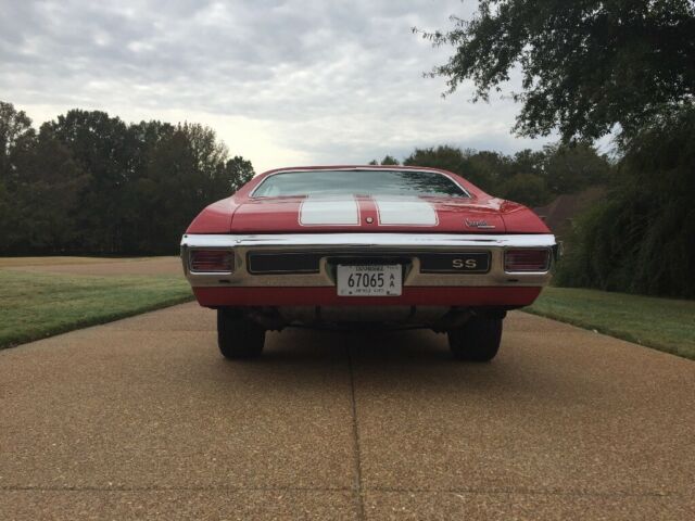 1970 Red Chevrolet Chevelle Coupe