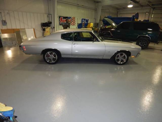 1970 Silver Chevrolet Chevelle Coupe