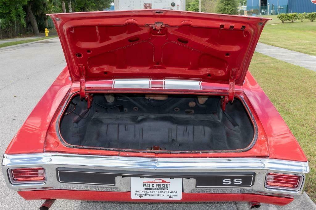 1970 Red Chevrolet Chevelle 2d : 2 Door Hard TOP