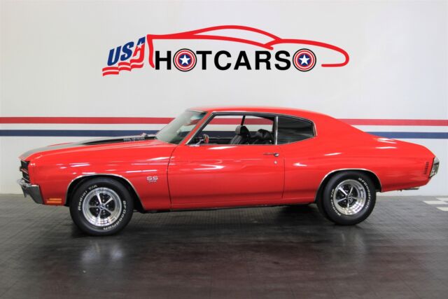 1970 Red Chevrolet Chevelle Coupe