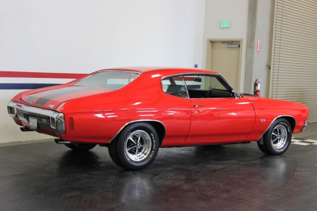 1970 Red Chevrolet Chevelle Coupe