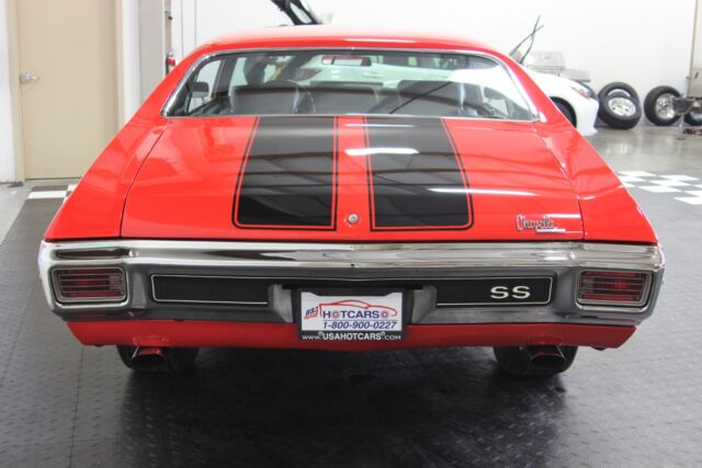 1970 Red Chevrolet Chevelle Coupe