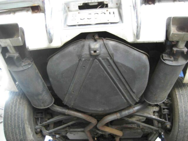 1970 White Chevrolet Corvette Convertible