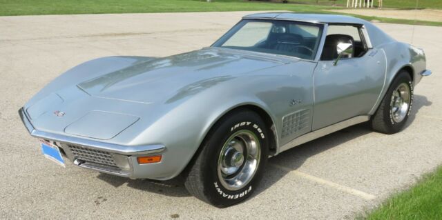 1970 Cortez Silver Chevrolet Corvette Coupe