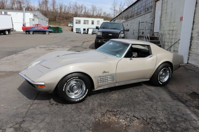 1970 Silver Chevrolet Corvette