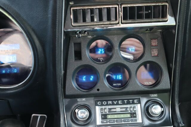 1970 Silver Chevrolet Corvette