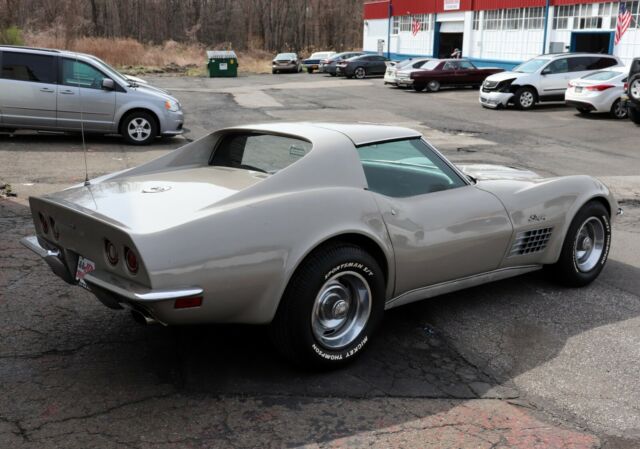 1970 Silver Chevrolet Corvette