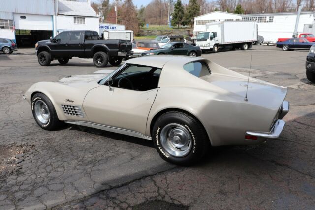 1970 Silver Chevrolet Corvette