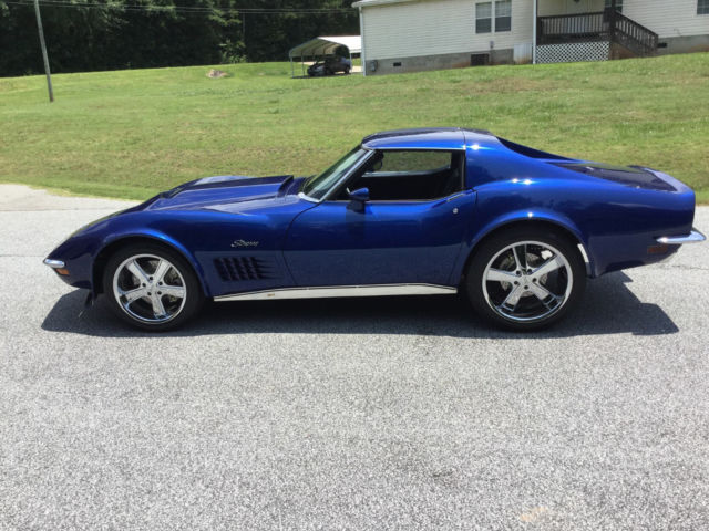 1970 Blue Chevrolet Corvette