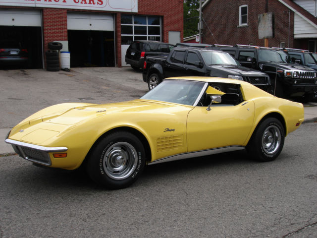 1970 Yellow Chevrolet Corvette Coupe