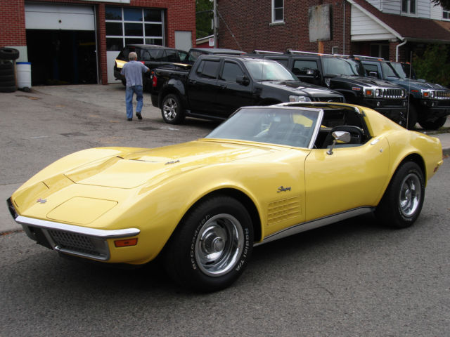 1970 Yellow Chevrolet Corvette Coupe
