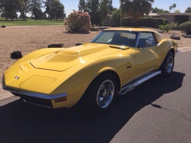 1970 Yellow Chevrolet Corvette Coupe
