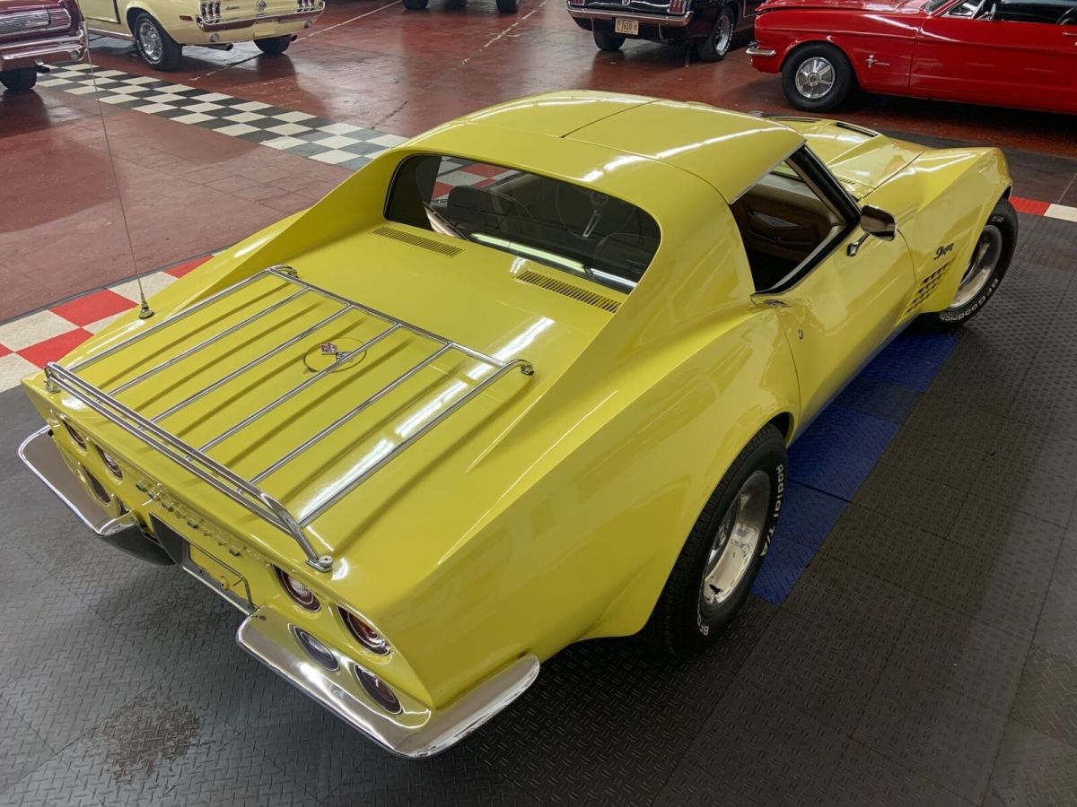 1970 Yellow Chevrolet Corvette Coupe