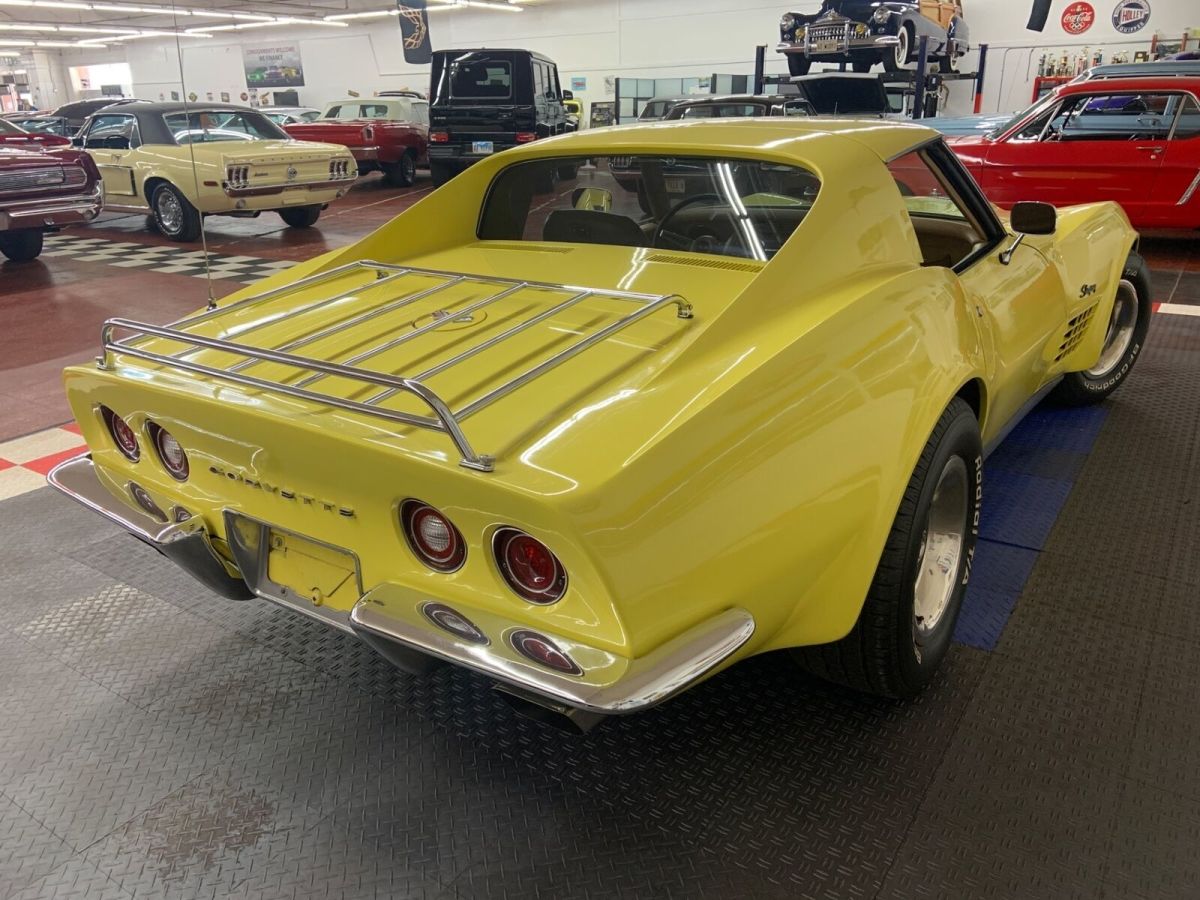 1970 Yellow Chevrolet Corvette Coupe