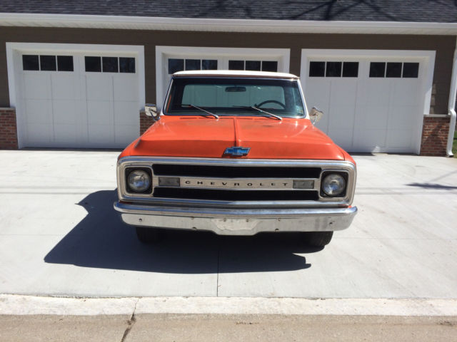 1970 Orange Chevrolet C-10