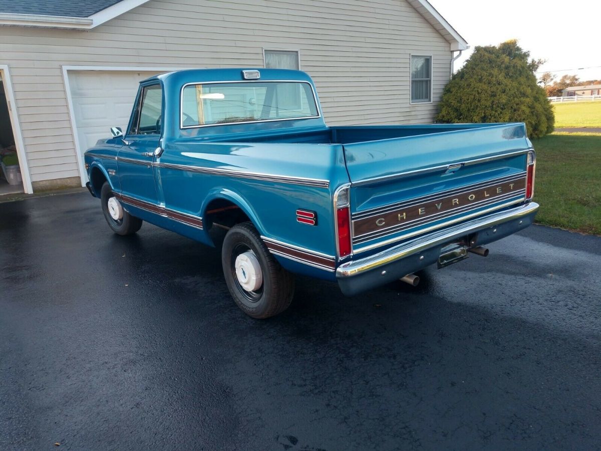 1970 Blue Chevrolet C-10