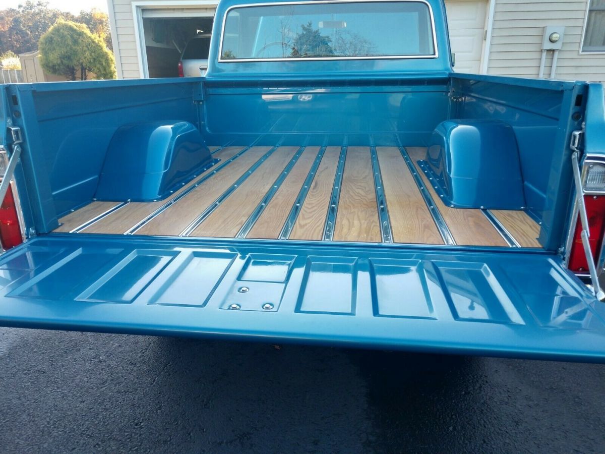 1970 Blue Chevrolet C-10