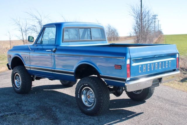 1970 Blue Chevrolet C-10 Standard Cab Pickup