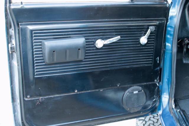 1970 Blue Chevrolet C-10 Pickup