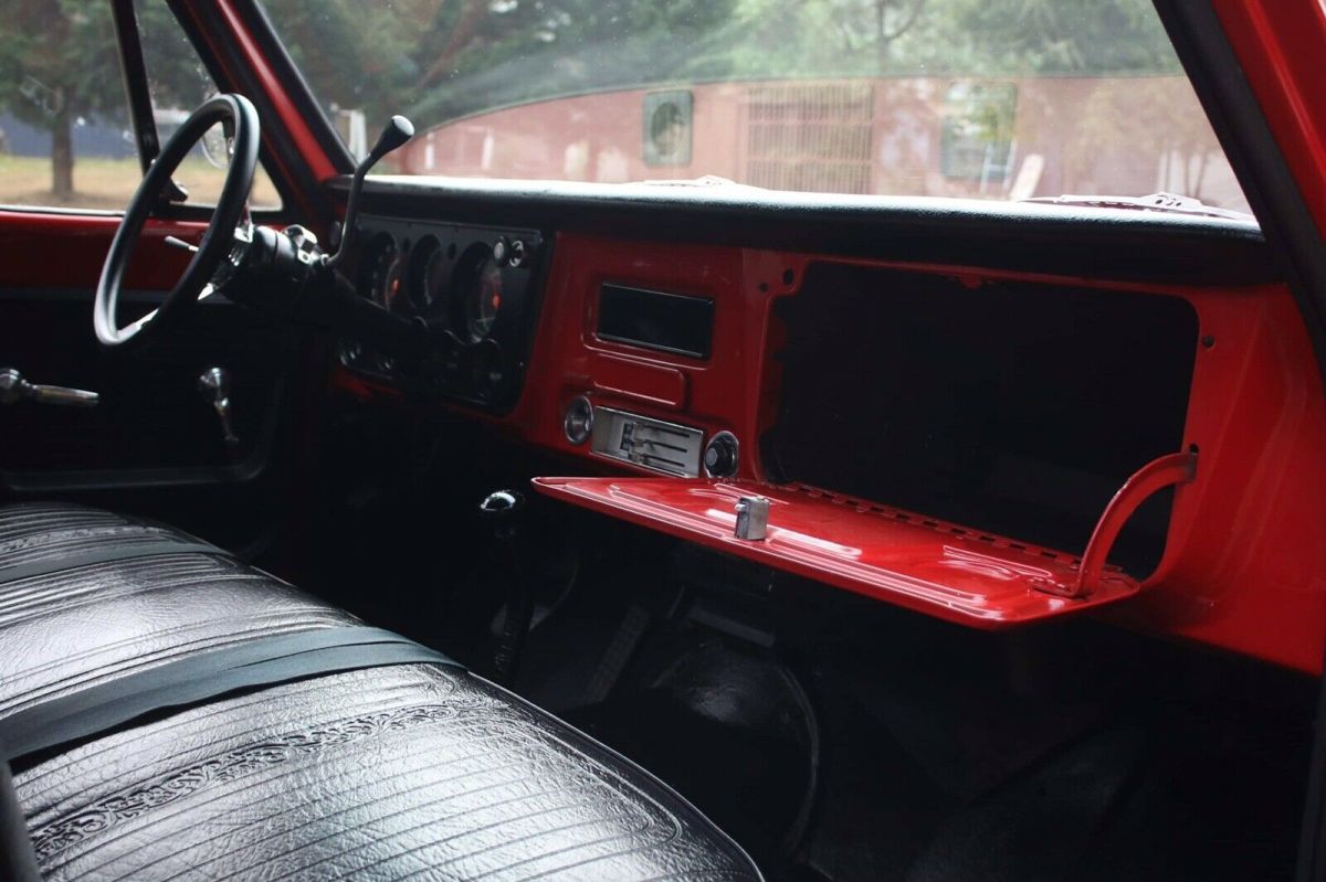 1970 Red Chevrolet K-20 Pickup